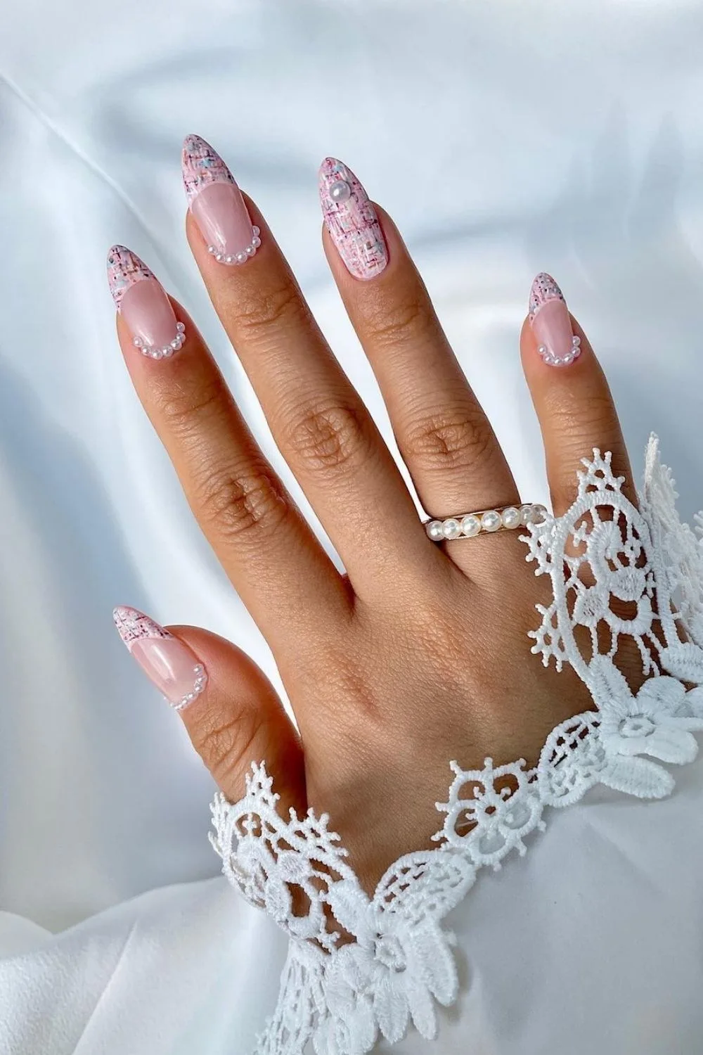 3d nails with pearls