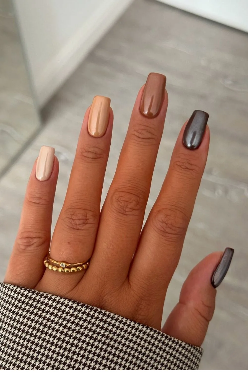 Brown gradient skittle chrome nails