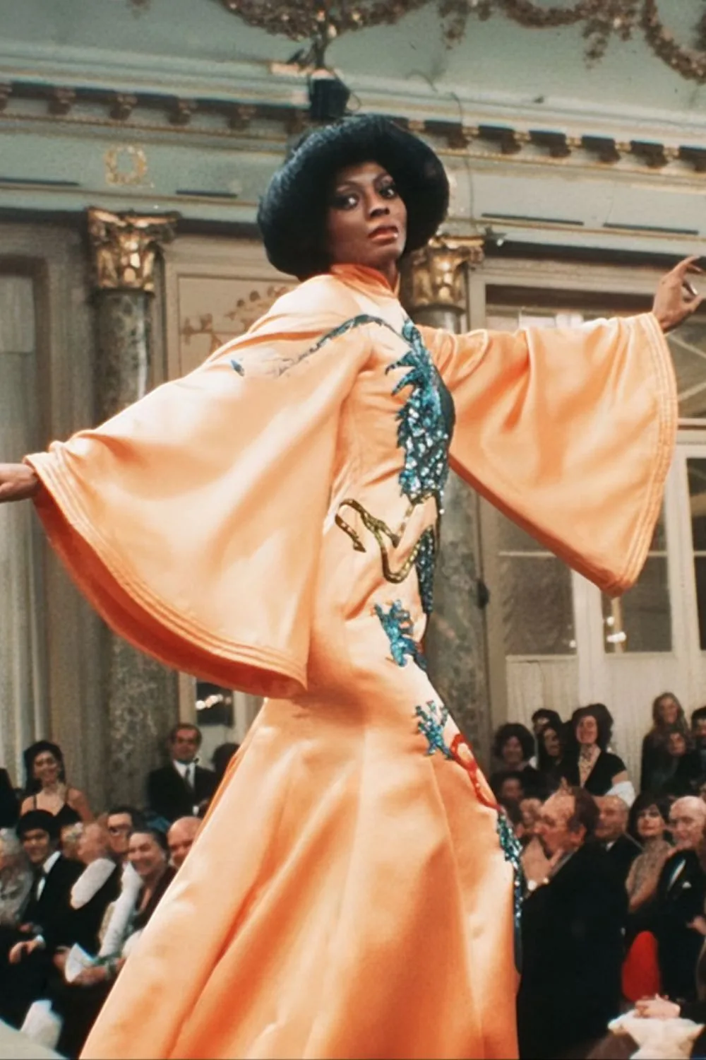 Diana Ross in Mahagony