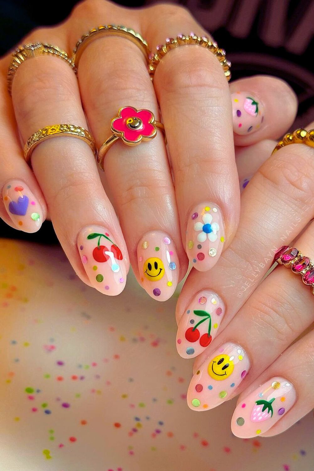 Happy party nails