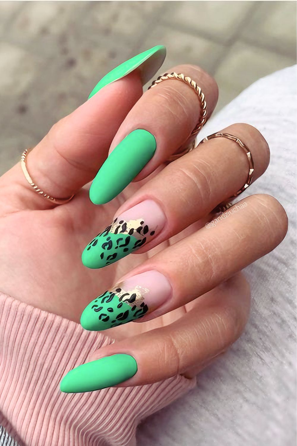 Matte green leopard nails