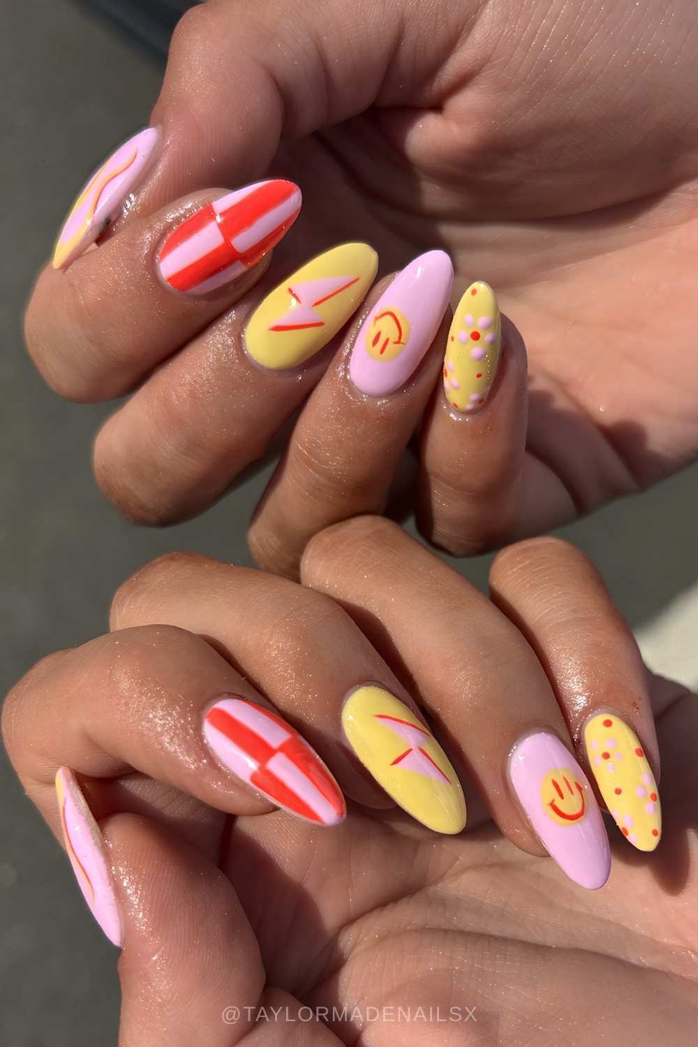 Pink and yellow mani with coral mixed motifs