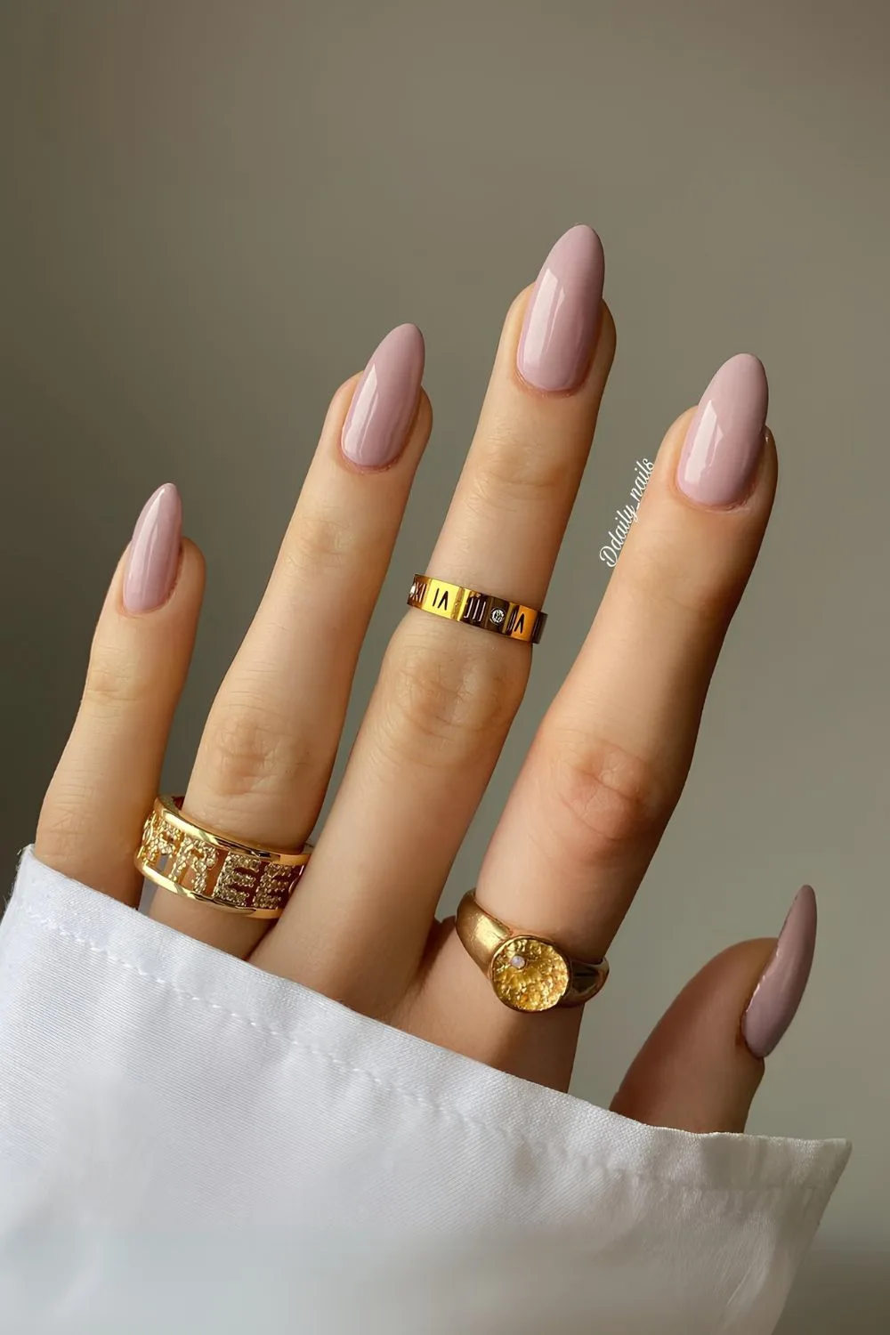 Solid blush pink manicure