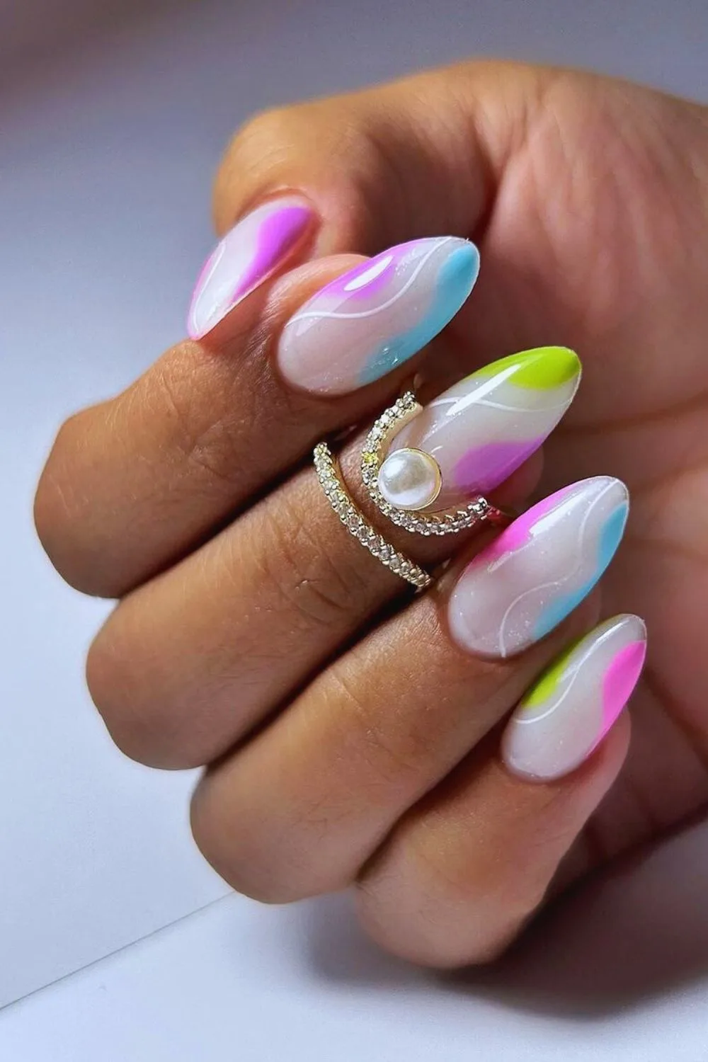 Summer aura nails