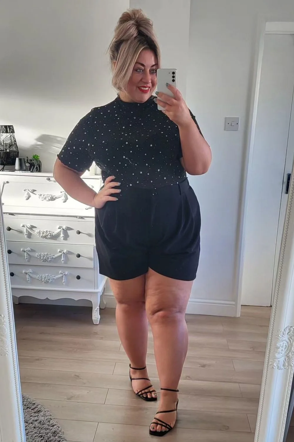 black shorts and tshirt for a night out