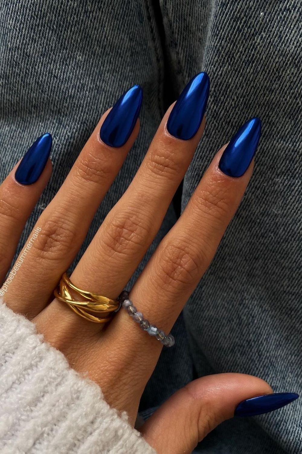 blue chrome nails