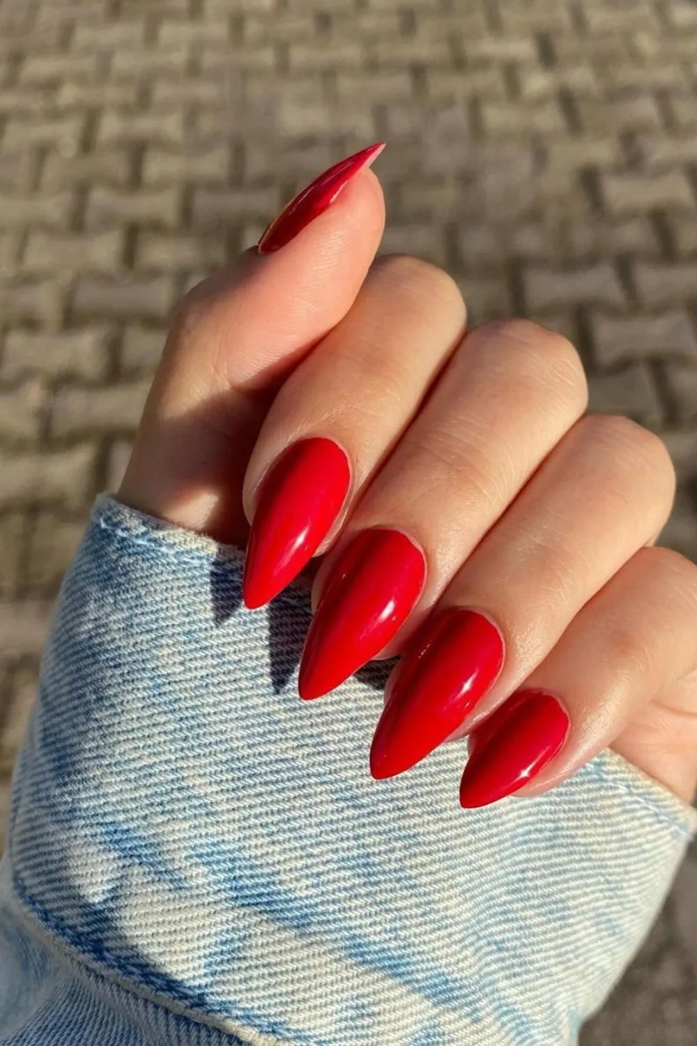 bright red nails for summer