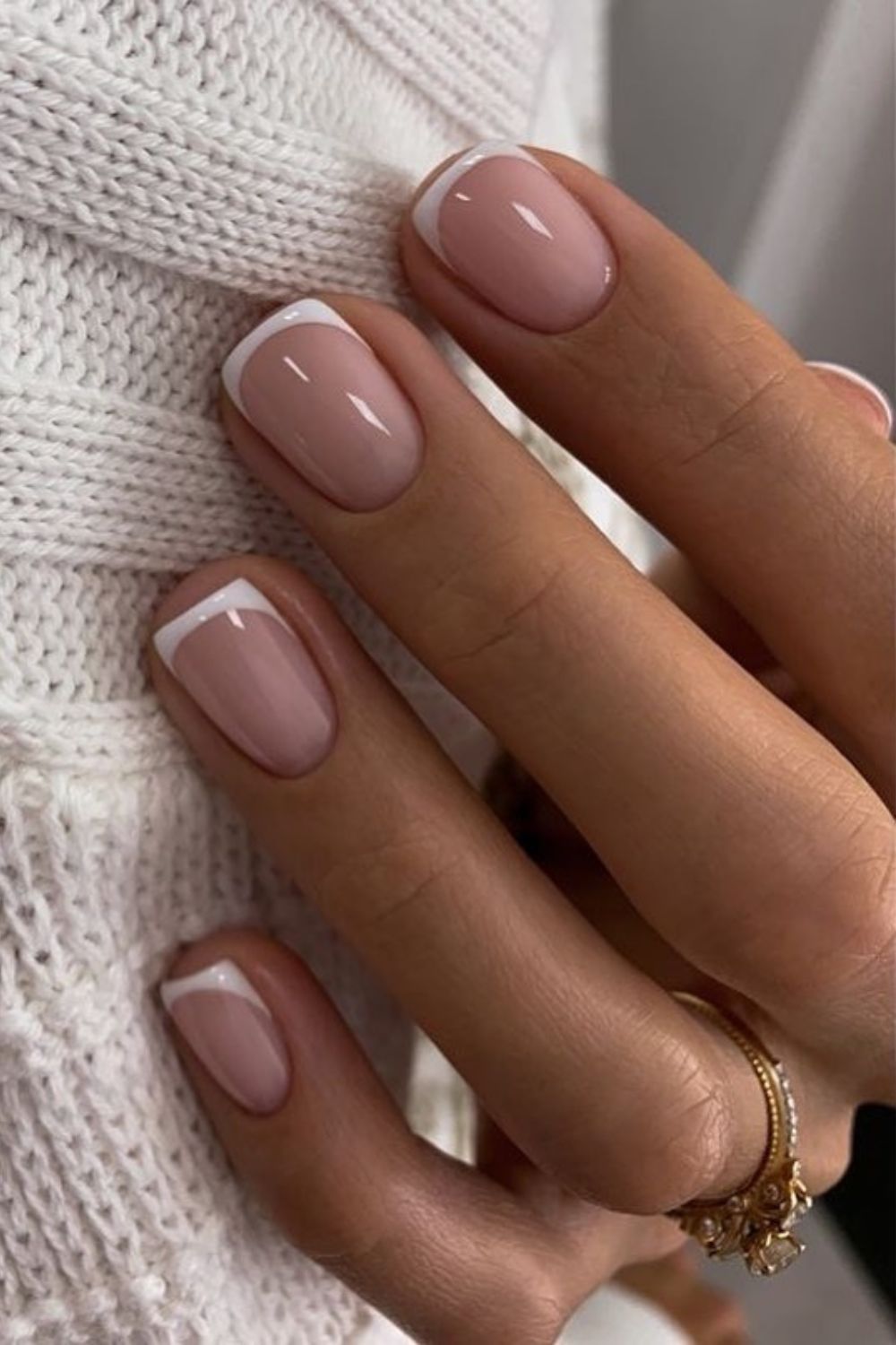 french manicure on short nails