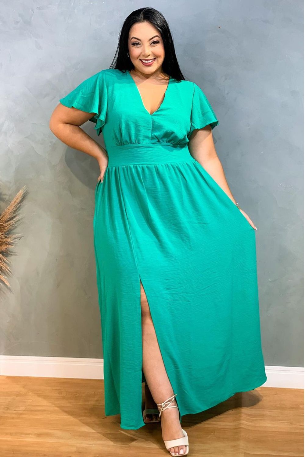 long dress for curvy girls