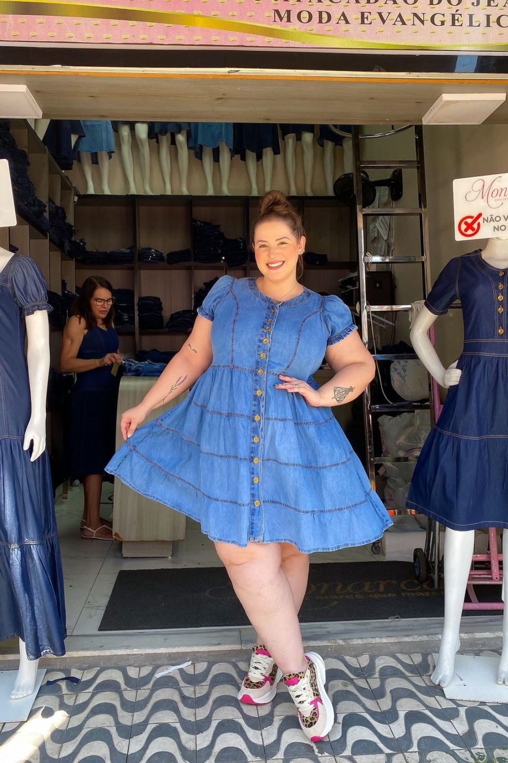 short denim dress for curvy women