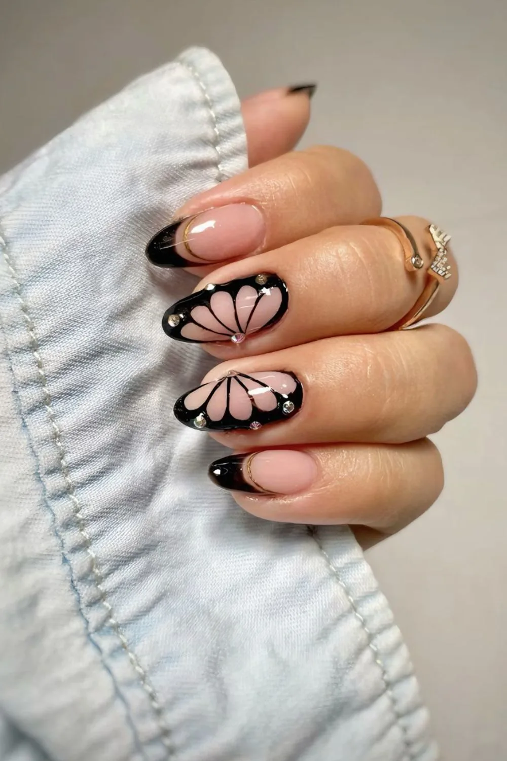 Black butterfly nails