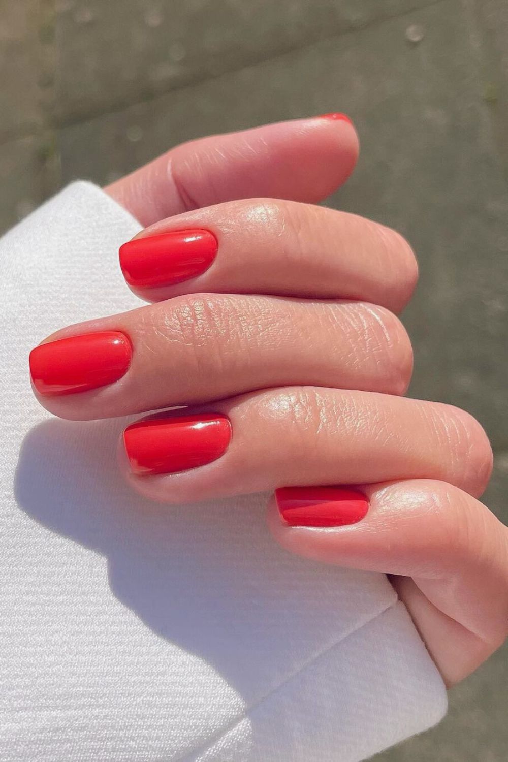 Classic red nails