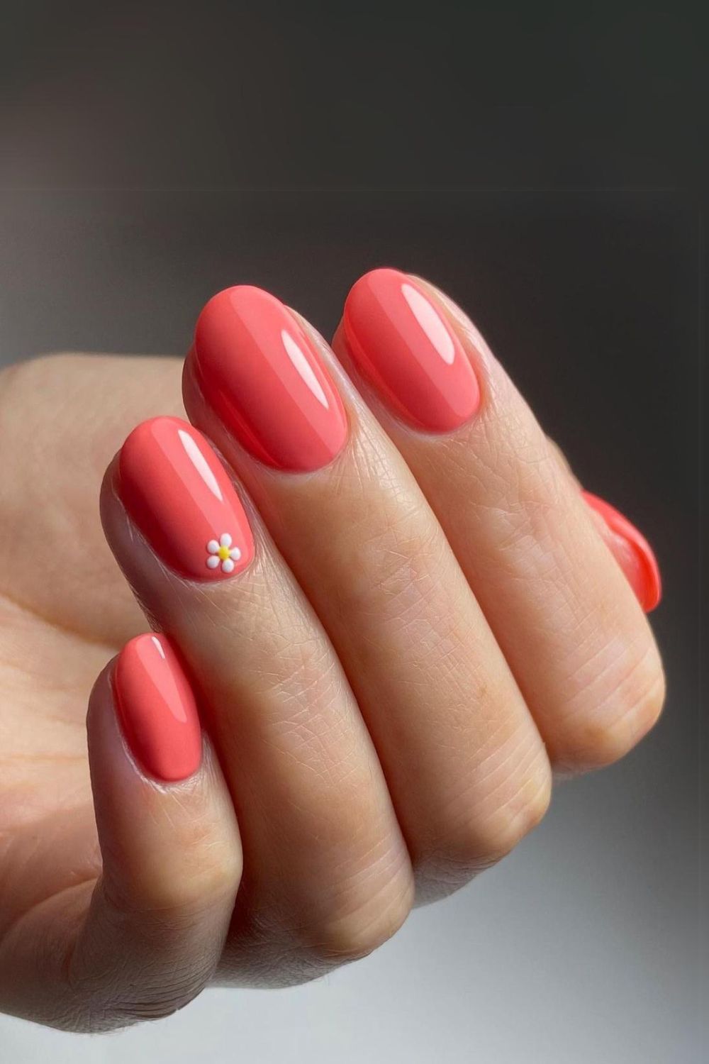 Coral summer nails