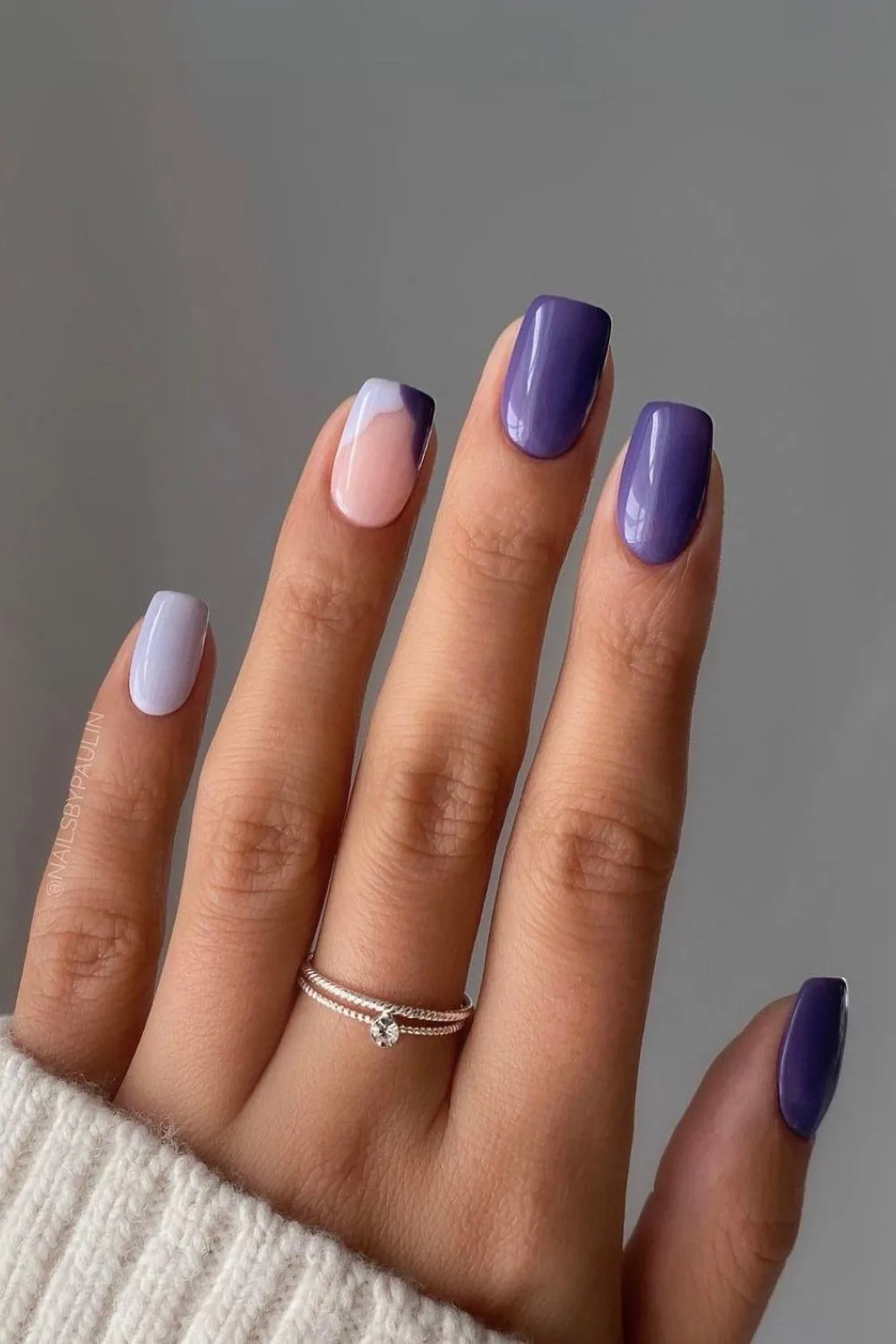 Dark and light purple nails