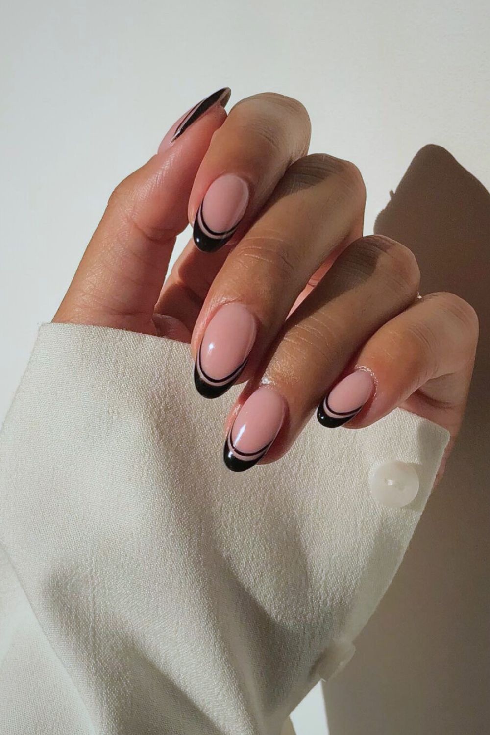 Double black French manicure