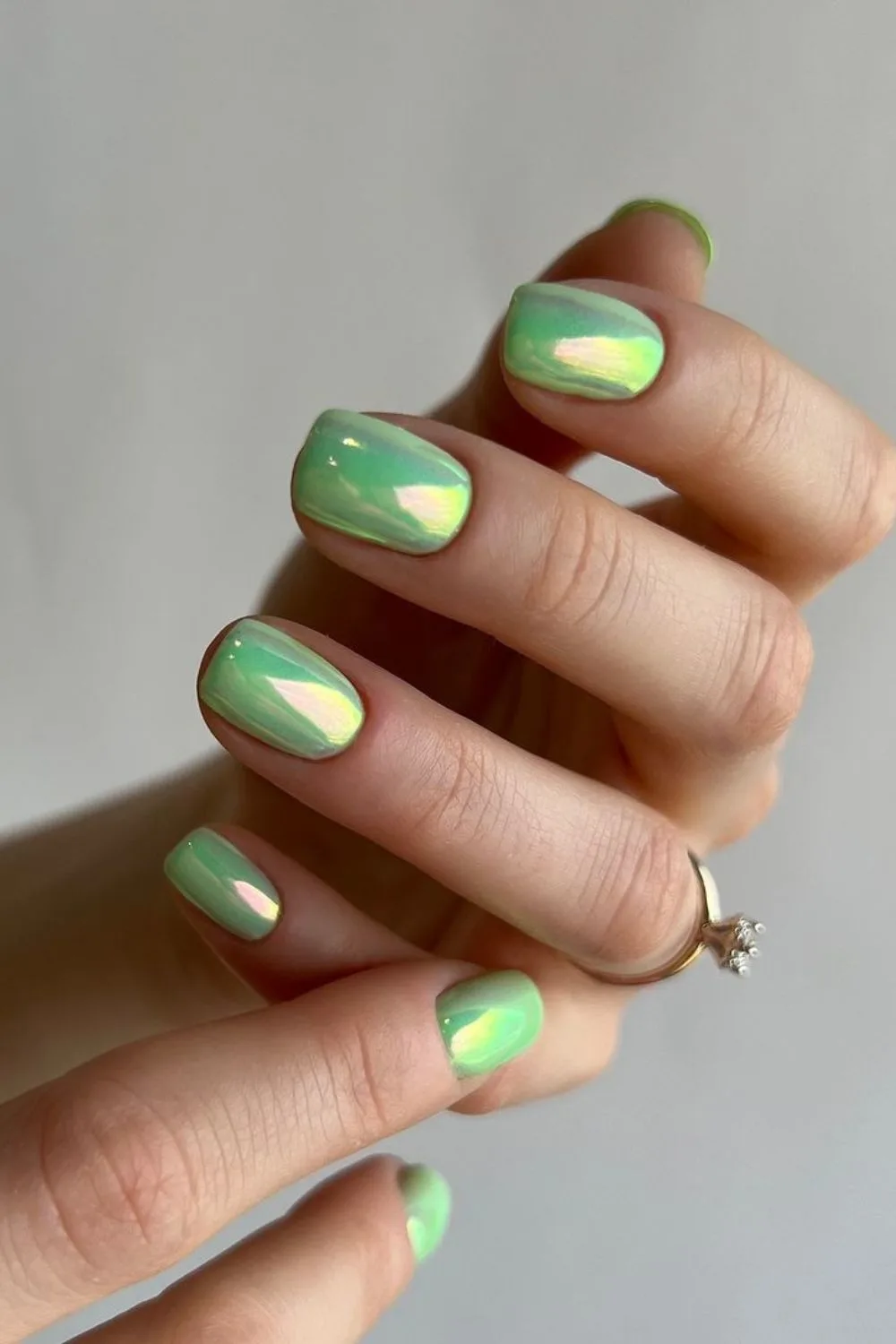 Green chrome nails