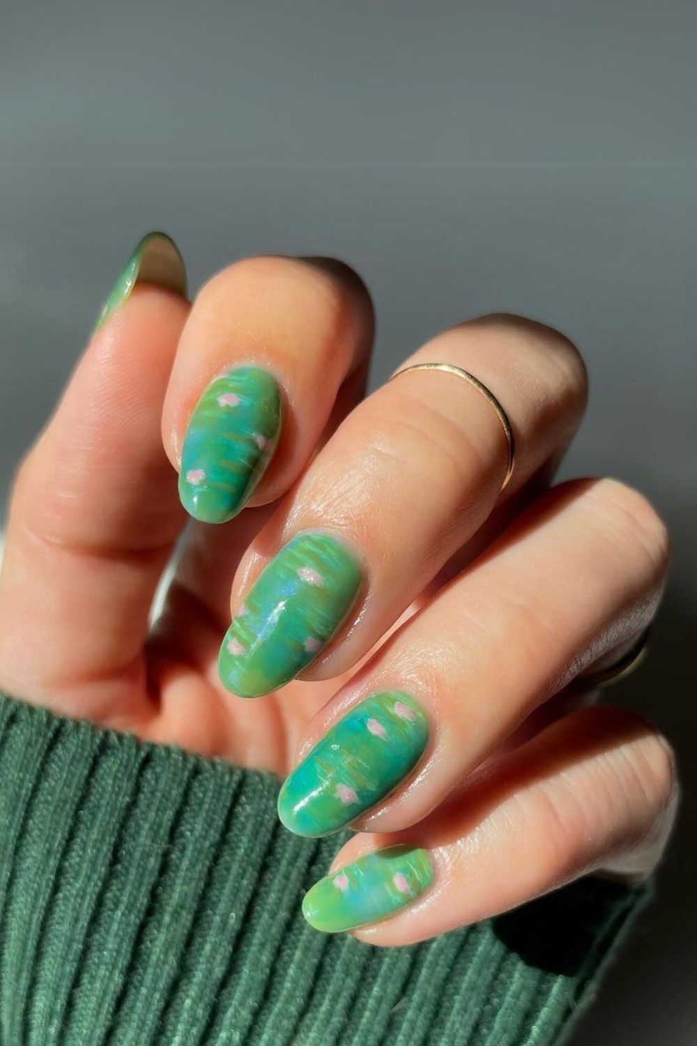 Green floral mani