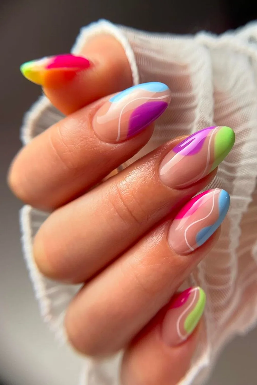 Nails with multicolor swirls