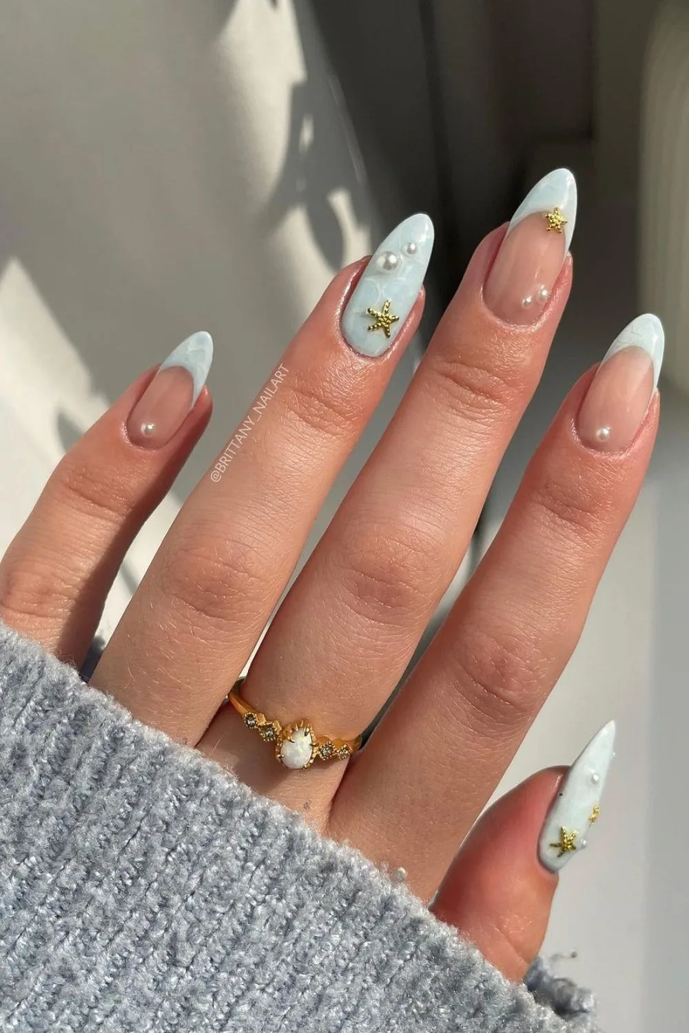 Nails with ocean details