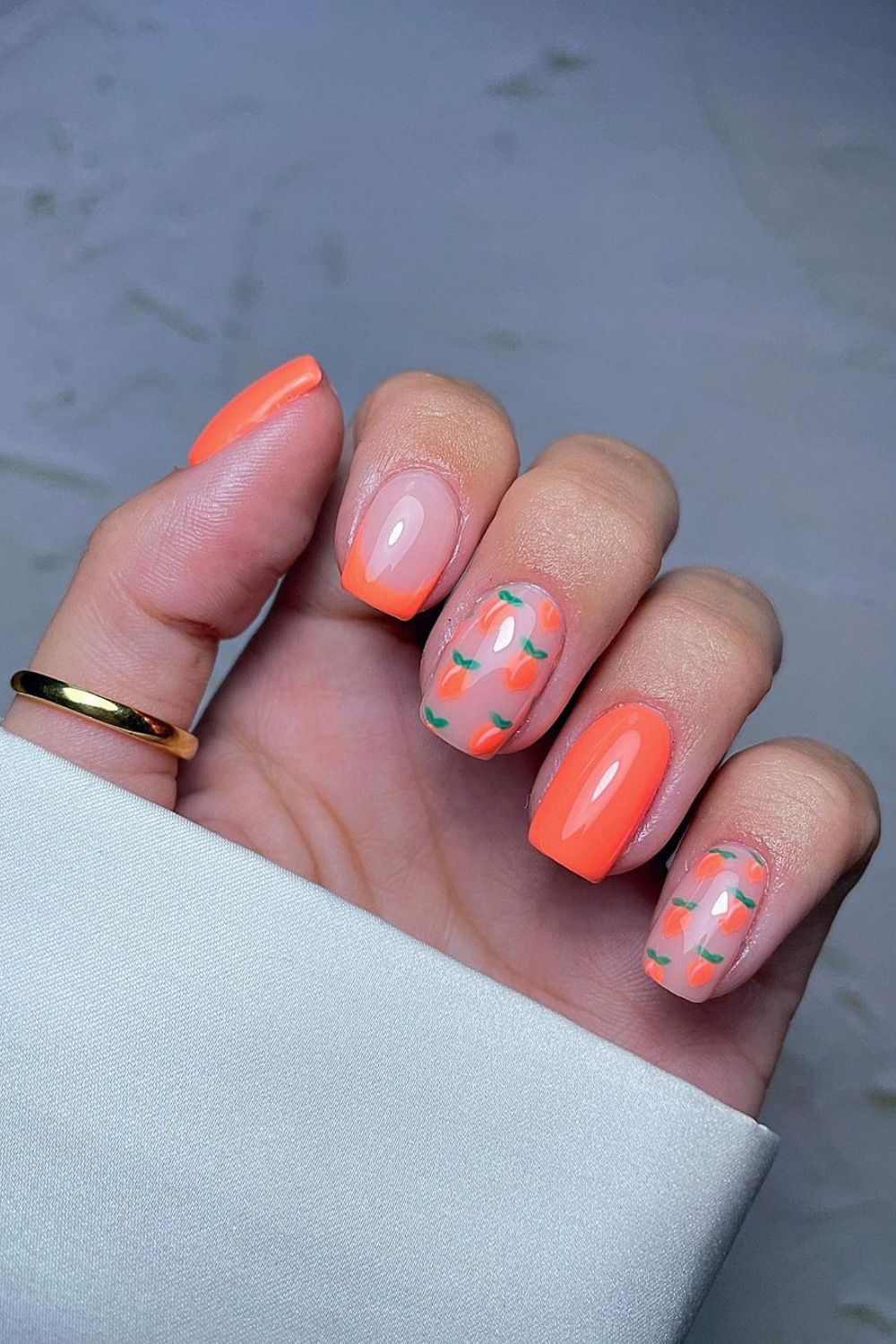 Nails with peach design