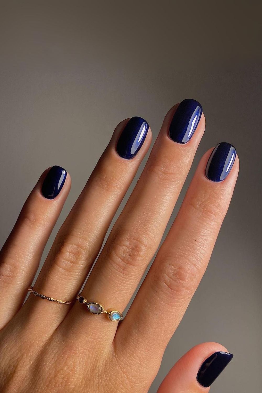 Navy blue nails