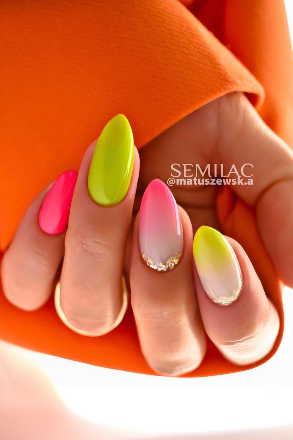 Neon gradient nails