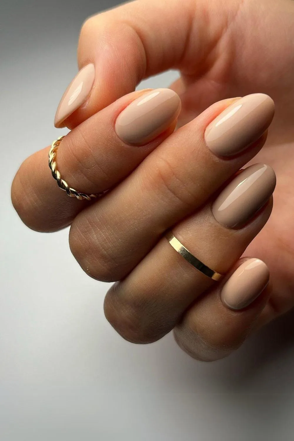 Nude nails