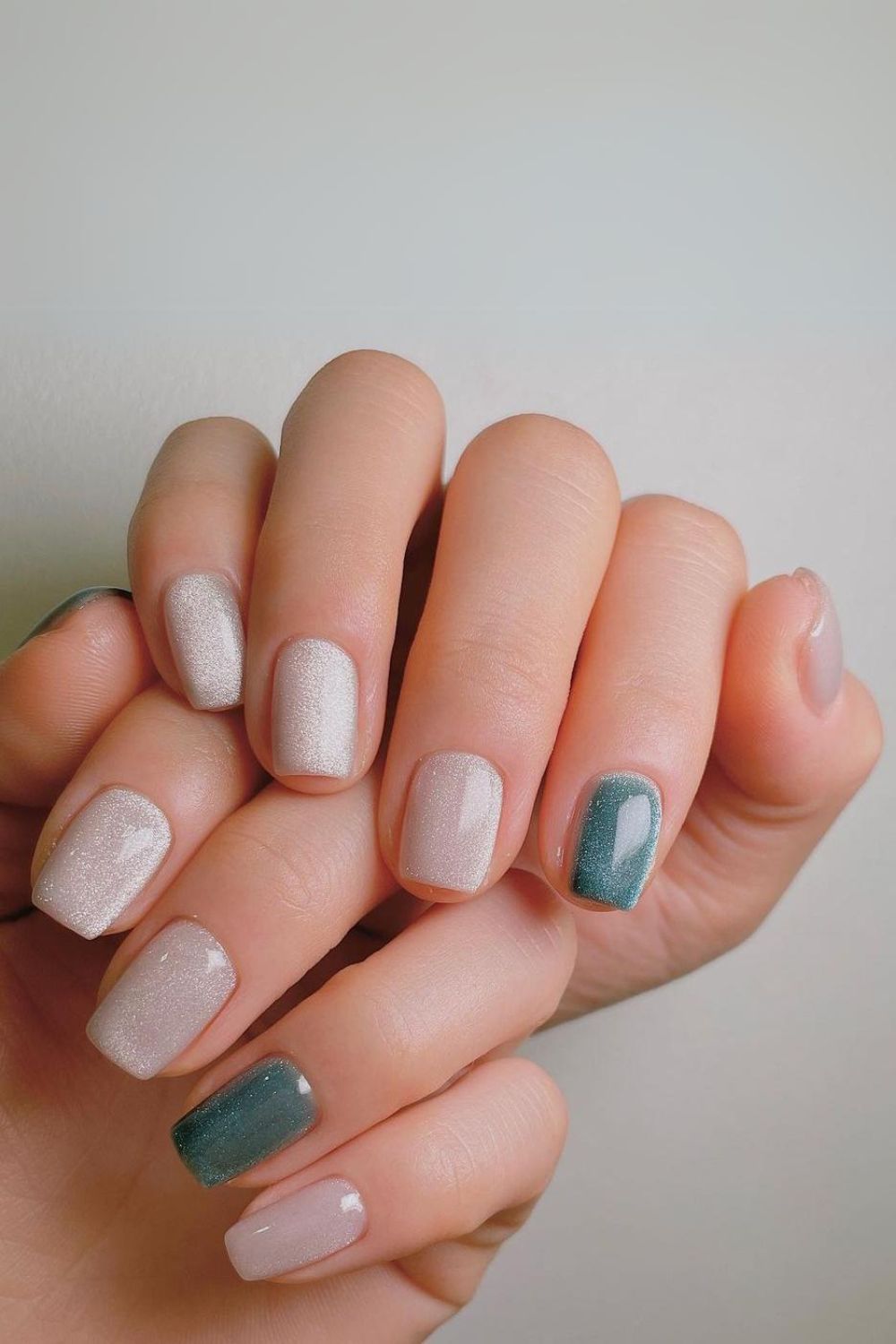 Pearly white and green velvet nails