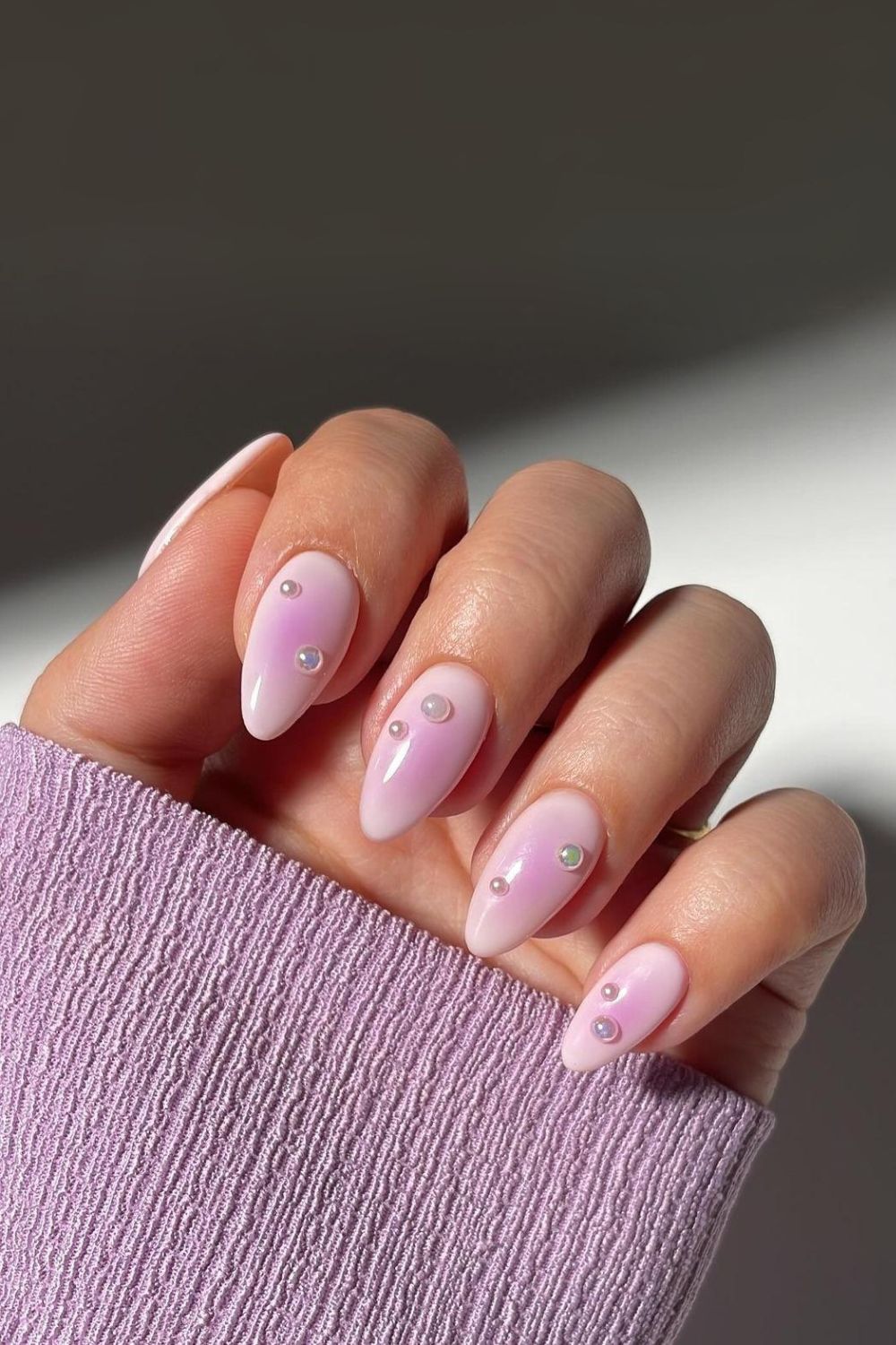 Pink aura nails with pearls