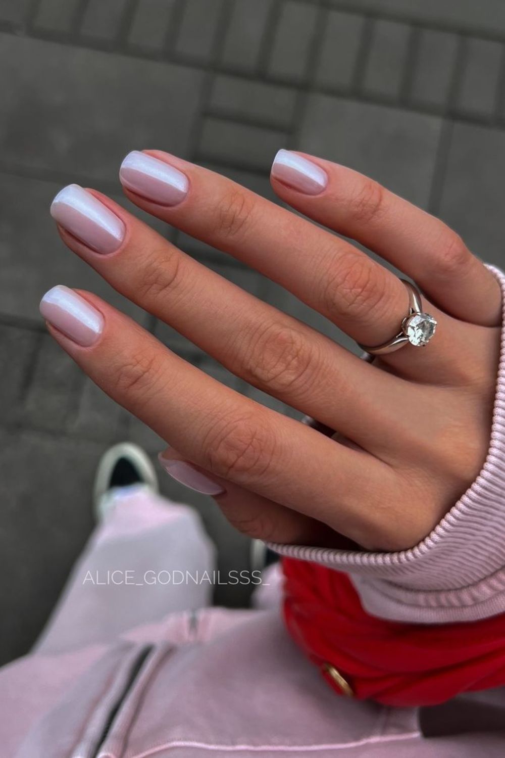 Soft pink chrome manicure