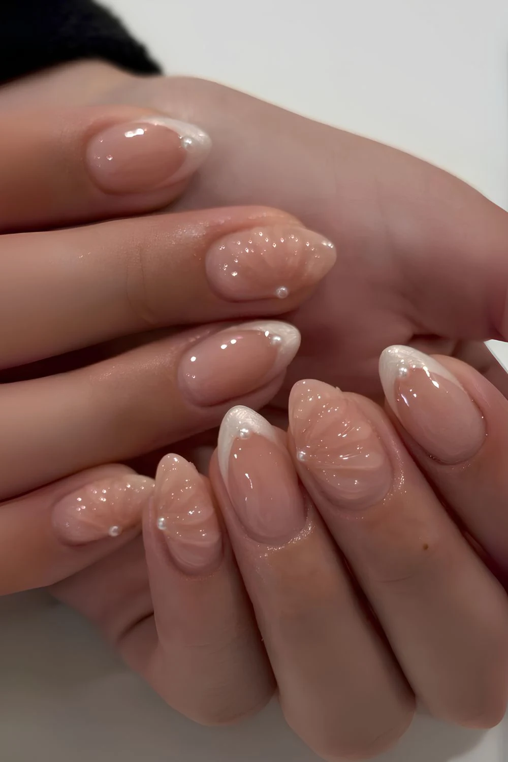 White French mani with pearl and shell ridge art