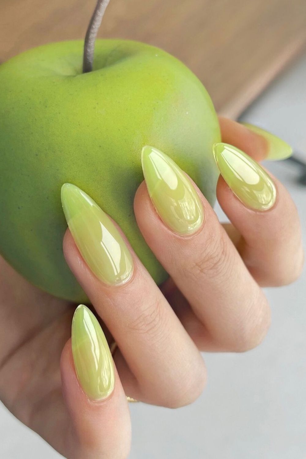 apple green nails