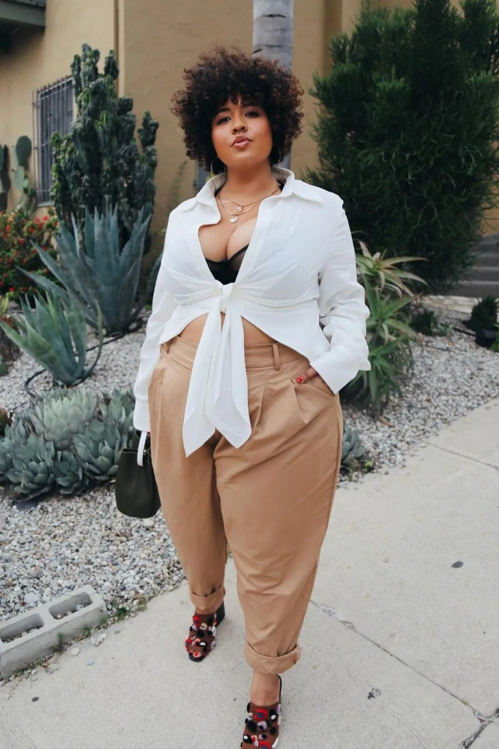 13 Curve Loving Baddie Outfits That ll Have You Slaying All Day