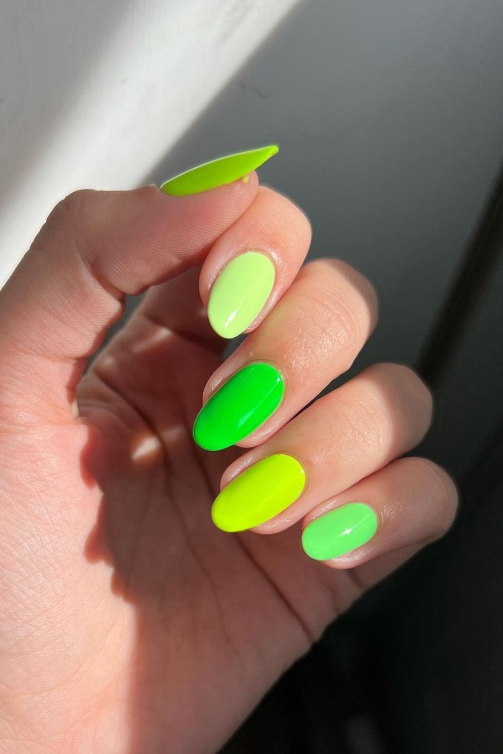 freen neon gradient nails