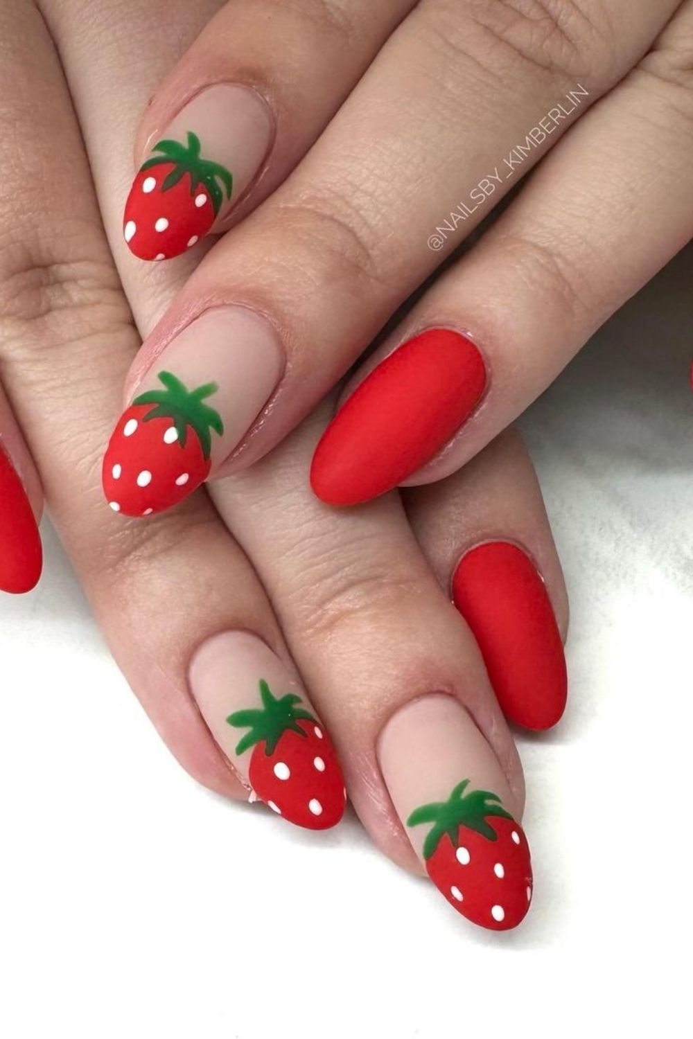 matte strawberry manicure