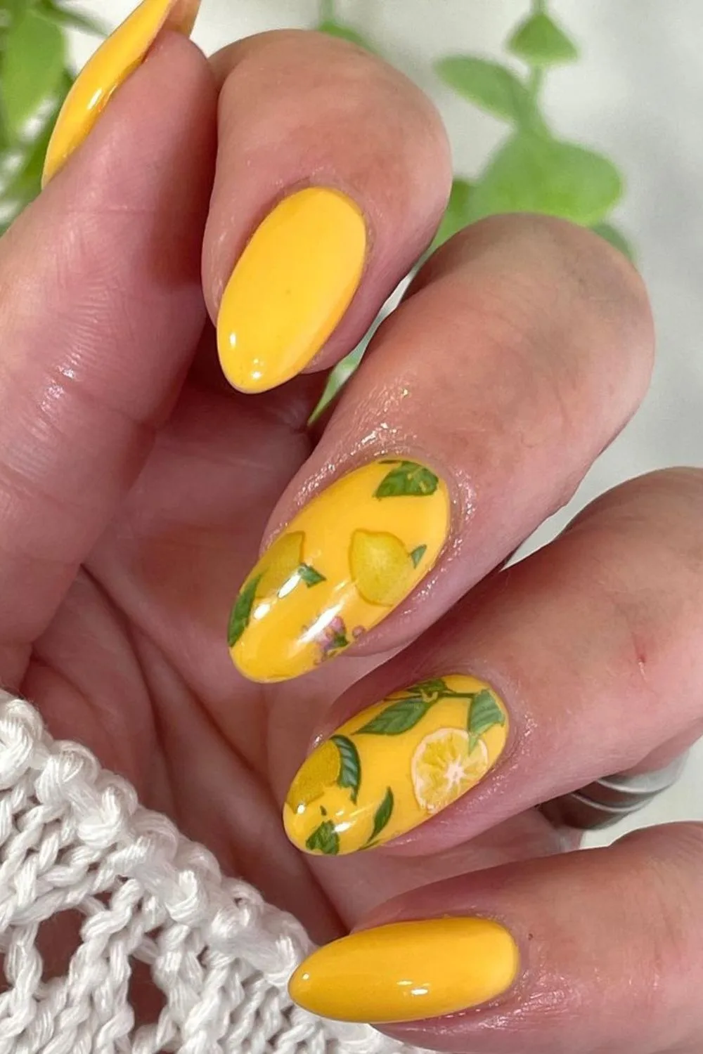 yellow lemon nails