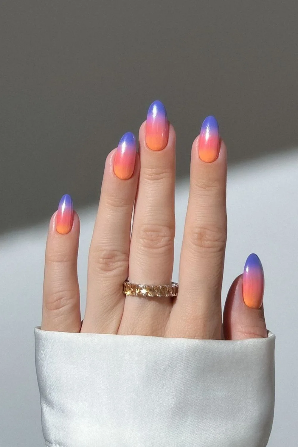 Beachy sunset ombre nails