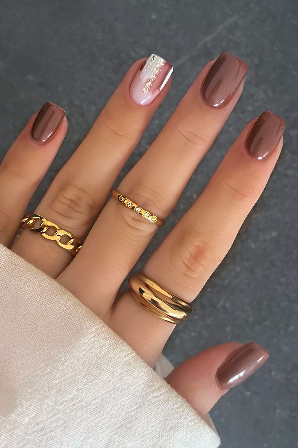 Espresso shine glitter nails with coffee-inspired depth