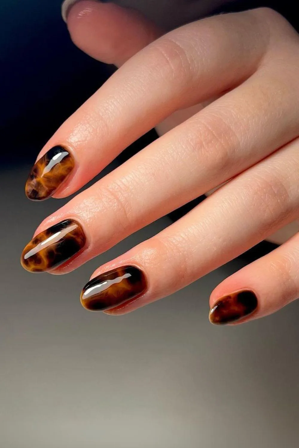 Classic tortoise shell nails