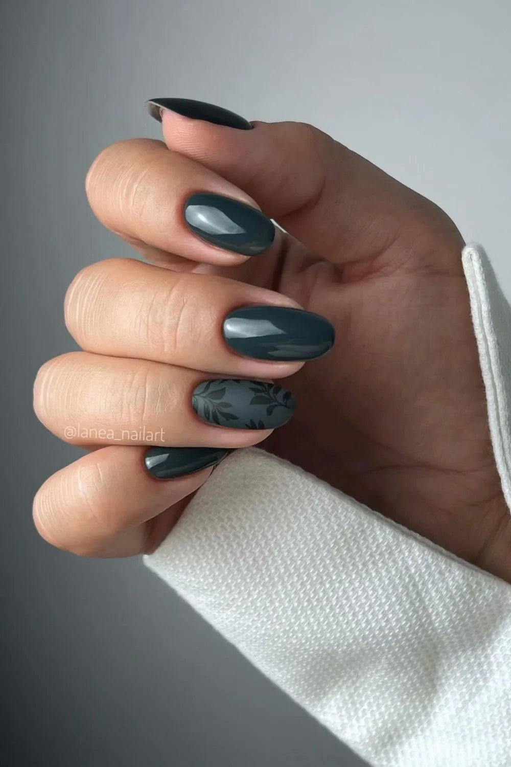 Dark forest green nails