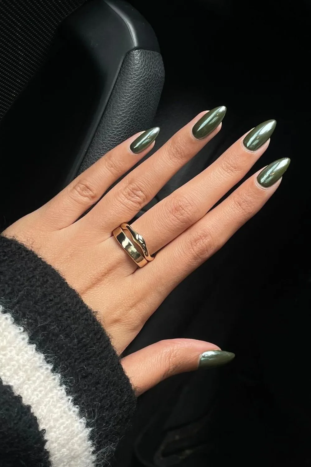 Dark olive chrome mani