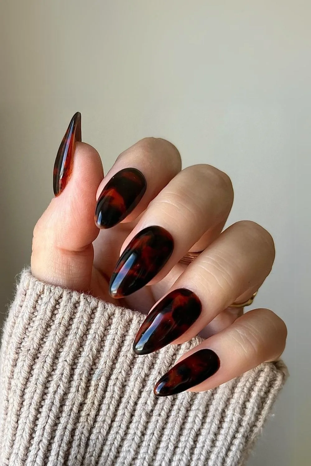 Dark tortoise shell nails