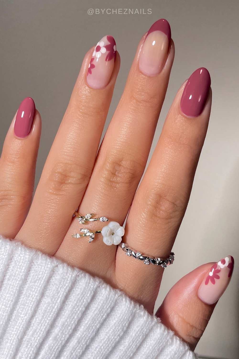 Floral mauve manicure