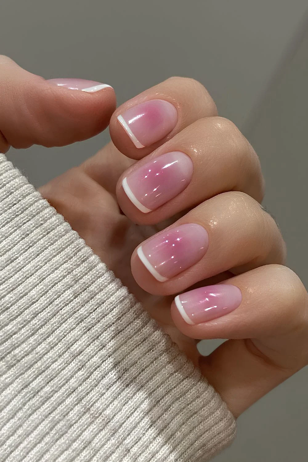 Micro French tip nails with blush effect base