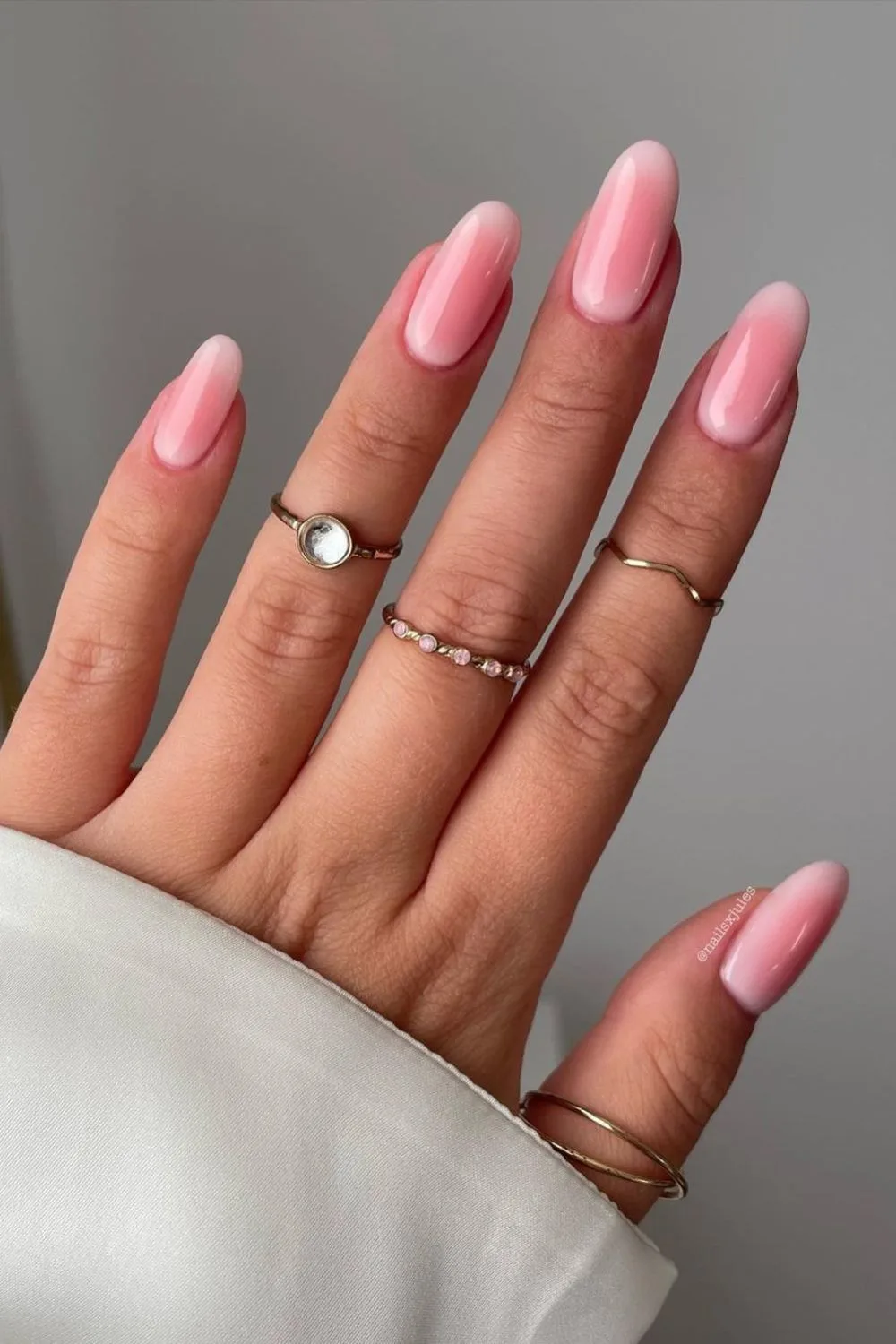 Milky blush nails