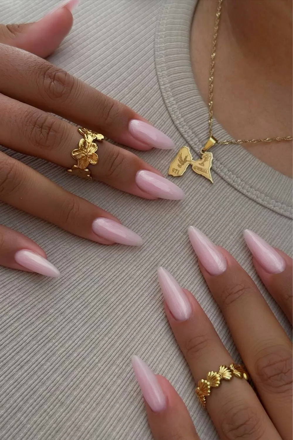 Milky pink manicure with a chrome finish