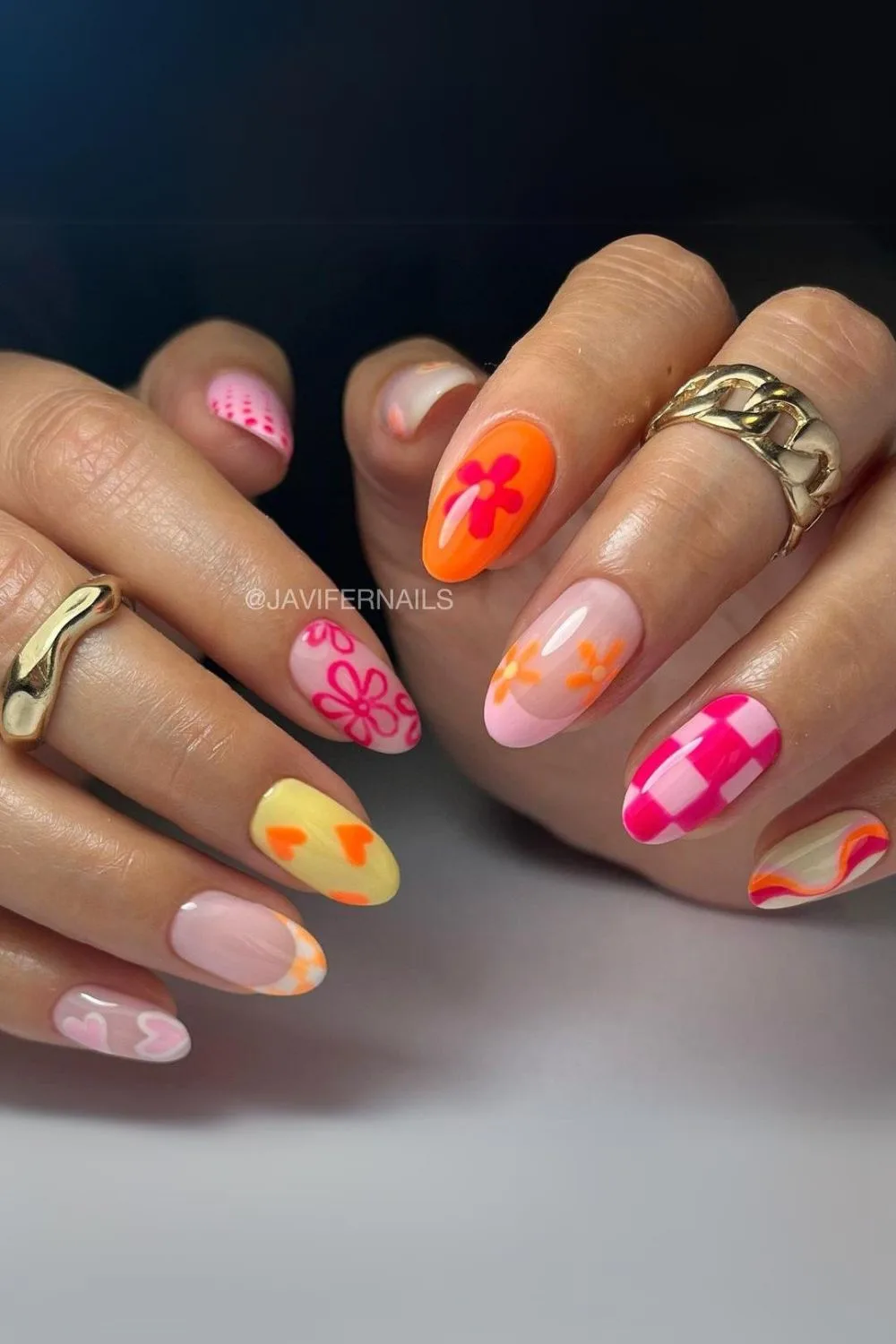 Mix and match nails in summer colors