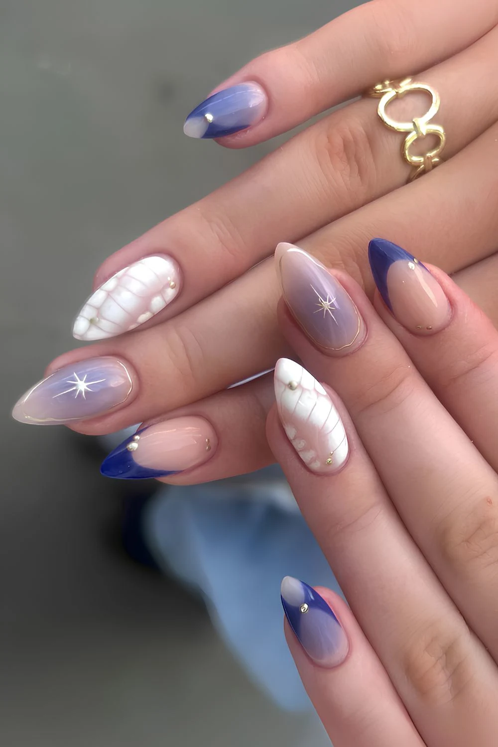 August Nail Designs That Shine This Month