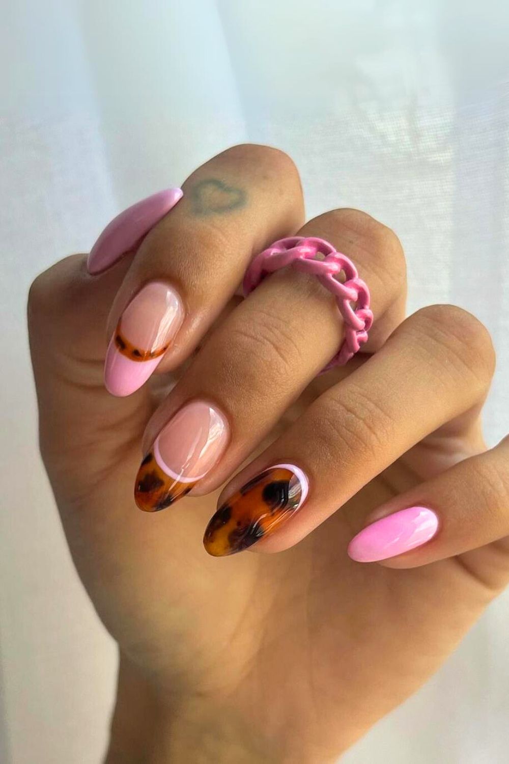 Pink and tortoise nails