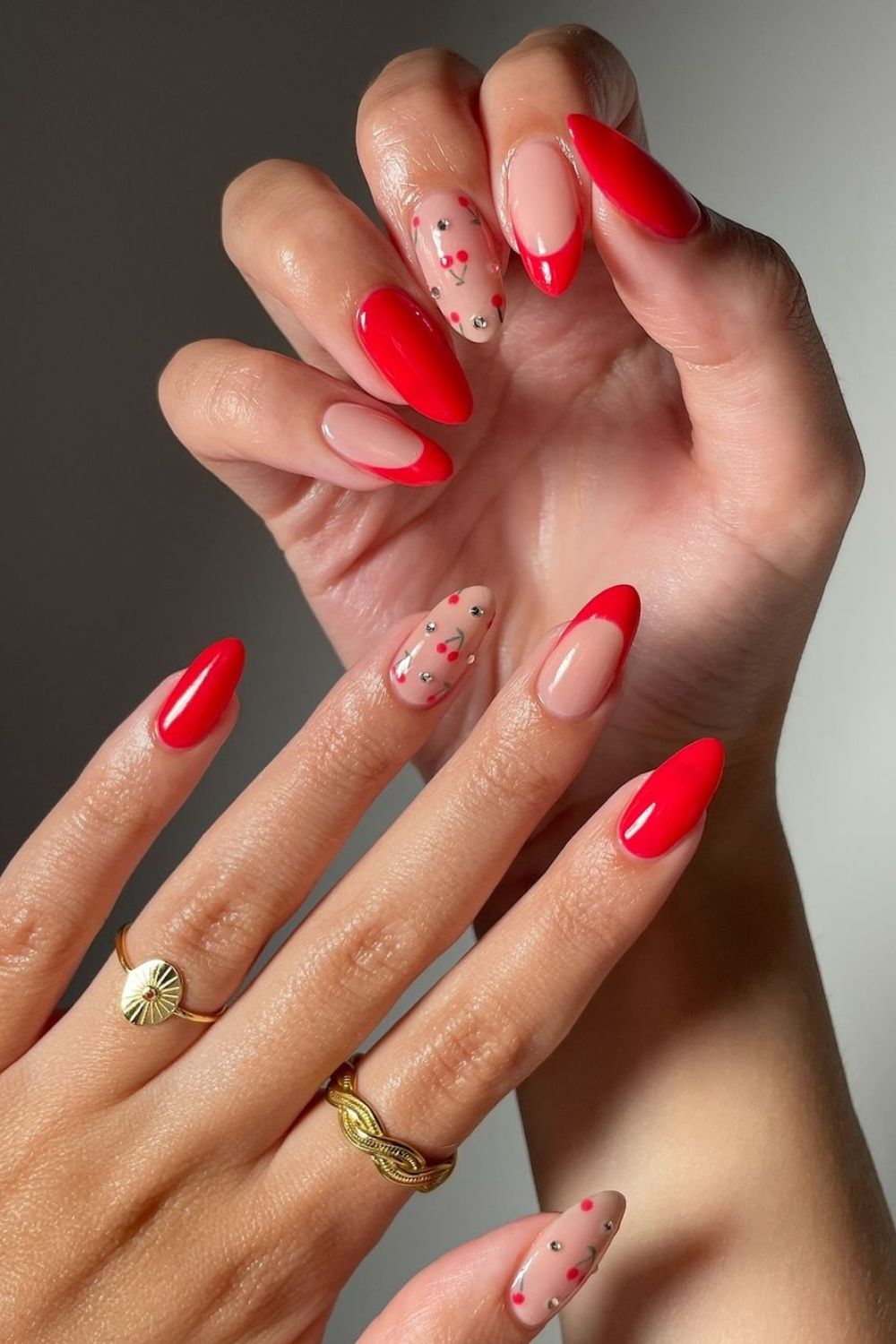 Summery red nails with cherries